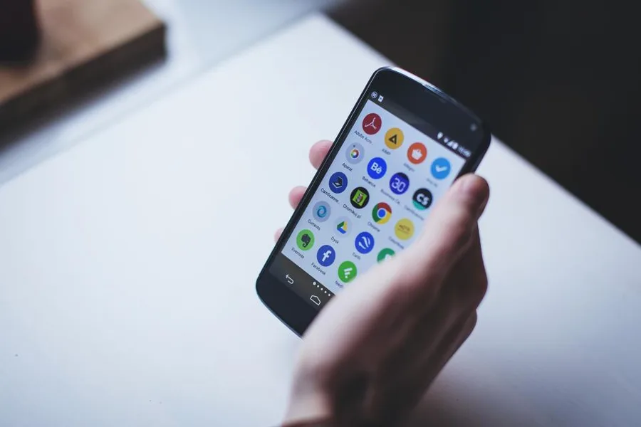 Classificado Demo 100 - iPhone com nota fiscal